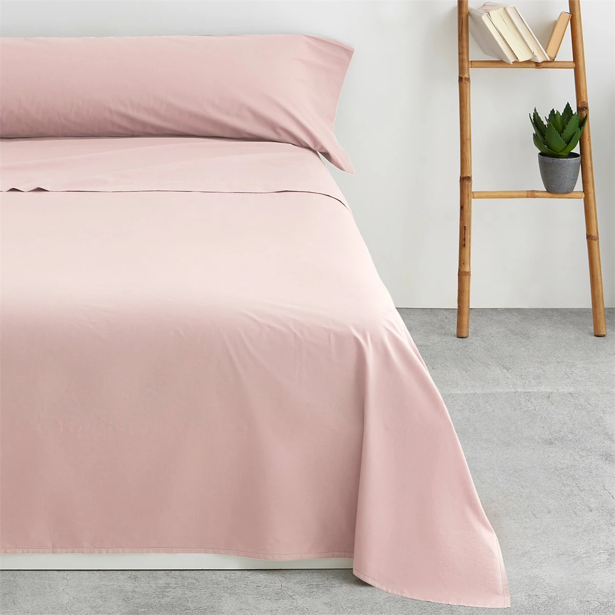 Vipalia - Juego De Sábanas Lisas 3 Piezas 50% Algodón - 50% Poliester. Modelo Rainbow Cama 150 Cm, Color Rosa 7 Vipalia - Juego De Sábanas Lisas 3 Piezas 50% Algodón - 50% Poliester. Modelo Rainbow Cama 150 Cm, Color Rosa - Imagen 5